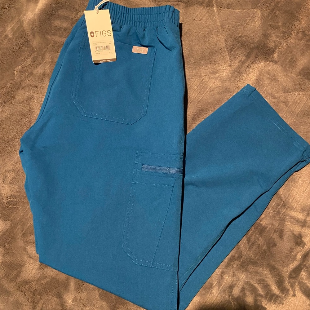 NWT FIGS Yola Alps Blue